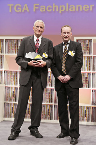 Michael Voigt und Jochen Vorländer bei der Preisverleihung. - Deutsche Fachpresse/Thomas Fedra - © Deutsche Fachpresse/Thomas Fedra
