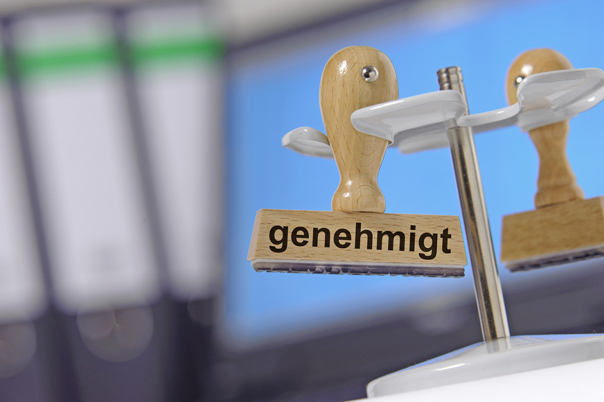 Wie die Steuerbehörden Anträge nach § 35c EStG tatsächlich prüfen werden, wird sich erst 2021 herausstellen. In der Begründung zum Entwurf der ESanMV heißt es: „Der durch die Neuregelung des § 35c EStG verursachte zusätzliche personelle Aufwand bei der Steuerverwaltung wird durch die Rechtsverordnung nicht erhöht. Durch eine nach amtlich vorgeschriebenem Muster erstellte Beschei-nigung weist das Fachunternehmen nach, dass die Voraussetzungen nach § 35c Absatz 1 Satz 1 bis 3 und nach Absatz 7 EStG dem Grunde und der Höhe nach erfüllt sind. Das Finanzamt prüft das Vorliegen und die Ordnungsmäßigkeit der Bescheinigung. Aus der Festlegung der Kriterien für die Fachunternehmen und für die Sanierungsaufwendungen entsteht kein zusätzlicher Erfüllungsaufwand.“