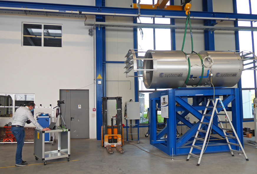 Schubmessung im Prüflabor von Systemair in Boxberg-Windischbuch.