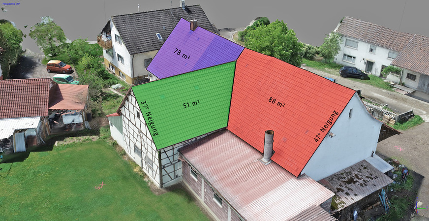 Bild 4: Auch die für PV-Module verfügbare Größe von ­Dachflächen kann man schnell erfassen.