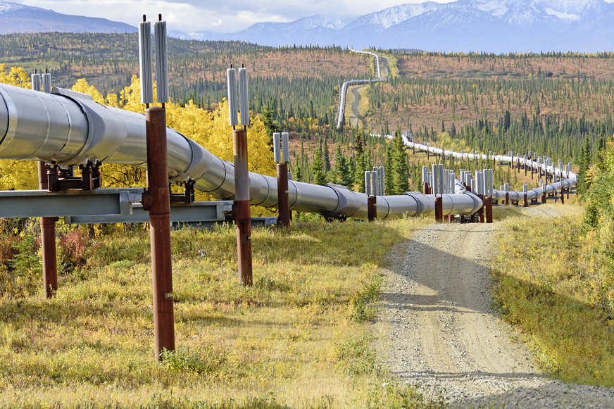 Bild 3 Konventionelle Erdwärmesonden benötigen vergleichsweise viel elektrische Energie für die Umwälzpumpe. Durch das Heat-Pipe-Prinzip und andere Innovationen könnte die Gesamt­energieeffizienz einer Wärmepumpe um 15 bis 20 % gesteigert werden. Bisher werden Erdwärmesonden nach dem Heat-Pipe-Prinzip (auch: Gravitationswärmerohr) insbesondere bei Infrastrukturprojekten zum Ableiten unerwünschter Wärmeeinträge (Alaska-Pipeline, Ammoniak) und zur Frostfreihaltung von Weichen (CO2 oder Ammoniak) und Fahrbahnen auf Brücken eingesetzt.