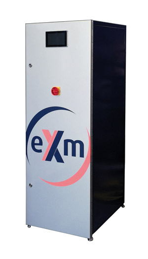 Bild 2 Unabhängig von der Leistung – max. 5 kW bis 40 kW – findet die eXergiemaschine inklusive der Regelungstechnik in einem Gehäuse Platz, das etwa die Abmessungen eines hohen Kühlschranks hat.