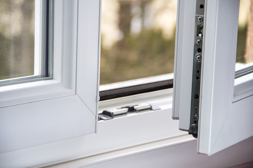 Bild 1 Auch bei ungünstig gewählten Randbedingungen kann gezeigt werden, dass eine manuelle 2- bis 3-malige Fensterlüftung pro Tag für die Feuchteabfuhr aus Wohnräumen ausreichend sein kann.