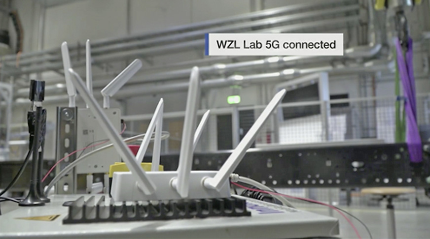 Bild 5 5G-Antenne für die Indoor-Kommunikation in den Robotics-Forschungshallen an der RWTH Aachen.