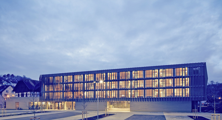 Bild 1 Erweiterungsbau des Klingenstein – Hotel, Wirtshaus und Brauerei – in Klingenstein, einem Ortsteil der Stadt Blaustein.