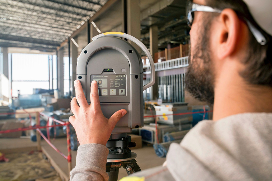 Alternative Dokumentationsmöglichkeit: 3D-Laserscanner erfassen Außen- oder Innenbereiche sowohl geometrisch als auch visuell mit der integrierten Kamera als Rundum-Fotopanorama.