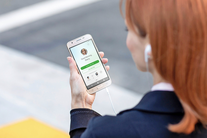 Bild 6 Damit Kommunikationspartner unterschiedliche Betriebssysteme und auch mobile Geräte mit kleinen Displays nutzen können, müssen audiovisuelle Kommunikations-Tools plattformunabhängig sein.
