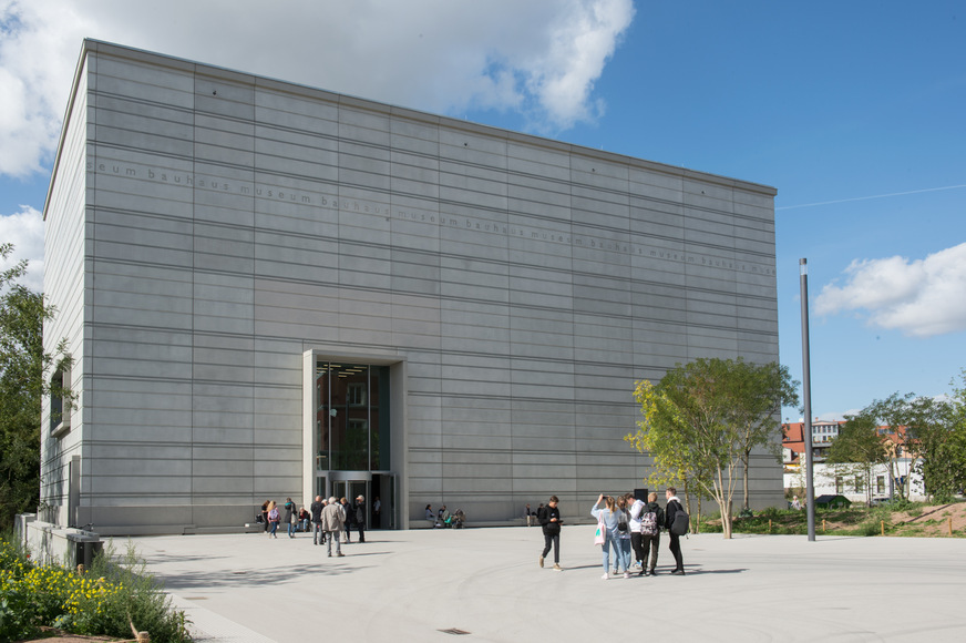 Bild 1 Ein neuer Auftritt für die Moderne in Weimar: Das neue Bauhaus-Museum in Weimar.