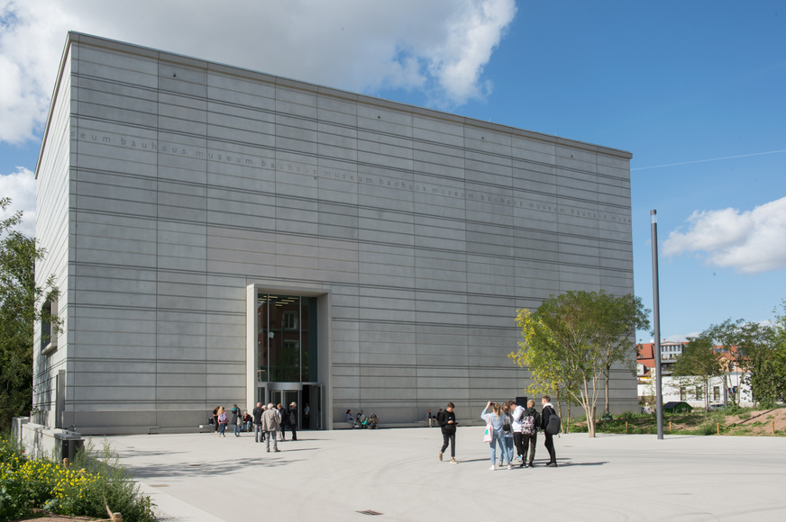 Bild 1 Ein neuer Auftritt für die Moderne in Weimar: Das neue Bauhaus-Museum in Weimar.