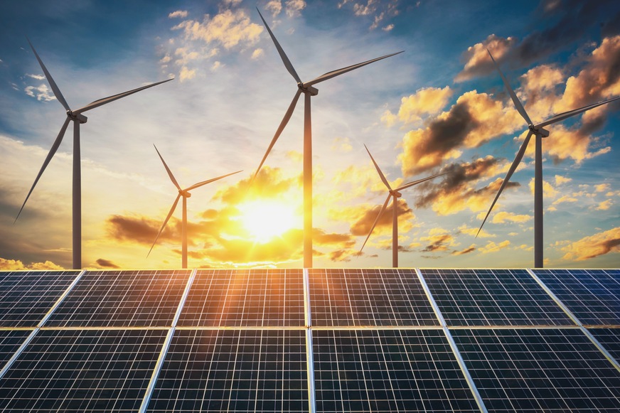 Bis 2030 will die Ampel-Koalition den Erneuerbaren-Anteil bei gleichzeitig steigendem Stromverbrauch auf 80 % erhöhen. Dafür müssen deutlich schneller als zuletzt Windkraft- und Photovoltaik-Anlagen zugebaut werden.