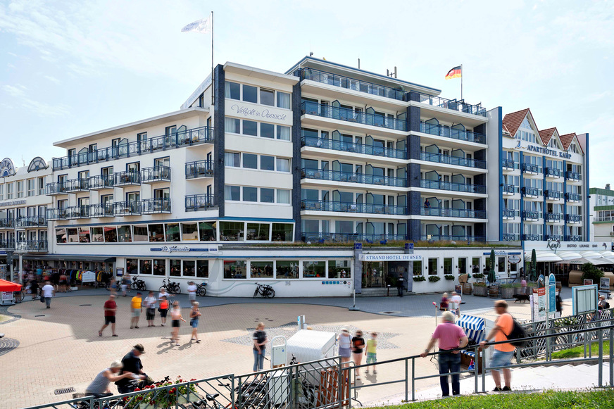Bild 1 Strandhotel Duhnen im Nordseeheilbad Cuxhaven. Die Corona-Lockdowns wurden zur Renovierung und energetischen Modernisierung genutzt.