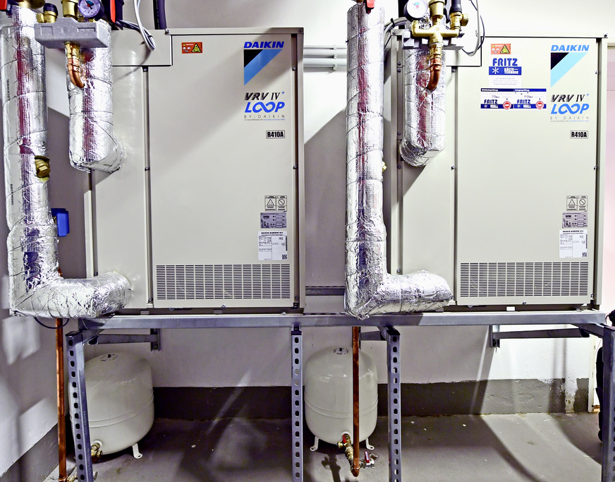 Bild 3 Die im Hotel zum Einsatz kommenden Wasser/Luft-Wärmepumpen Daikin VRV IV arbeiten energieeffizient und besonders umweltfreundlich: Mit dem Kreislaufwirtschaftsprogramm L∞P by Daikin wird aufbereitetes Kältemittel verwendet.