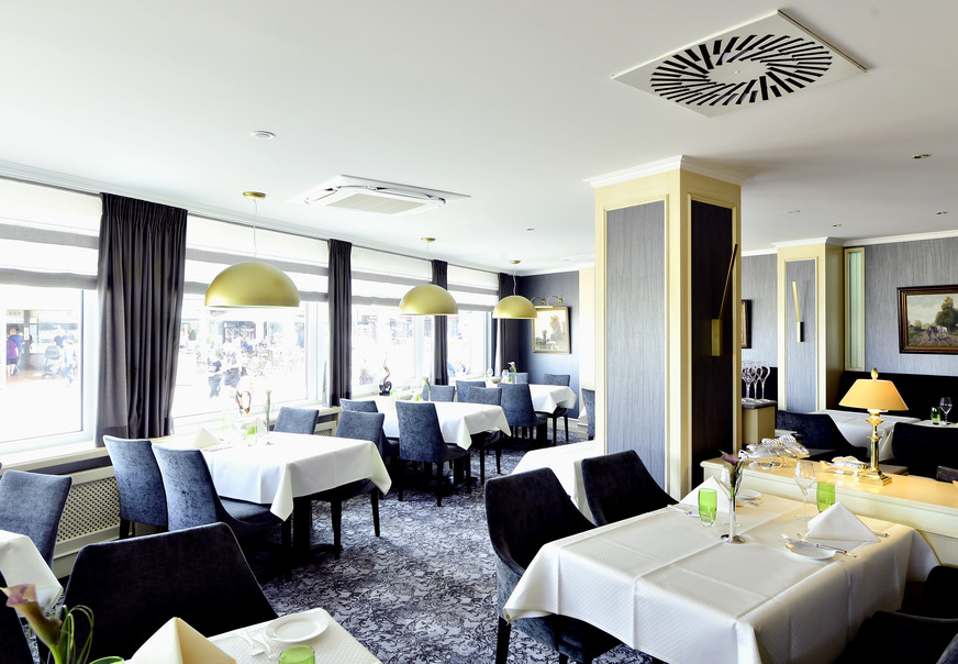 Bild 5 Neben den Gästezimmern wurde auch in den öffentlichen Bereichen, zum Beispiel im Hotelrestaurant, die Klimatechnik erneuert.