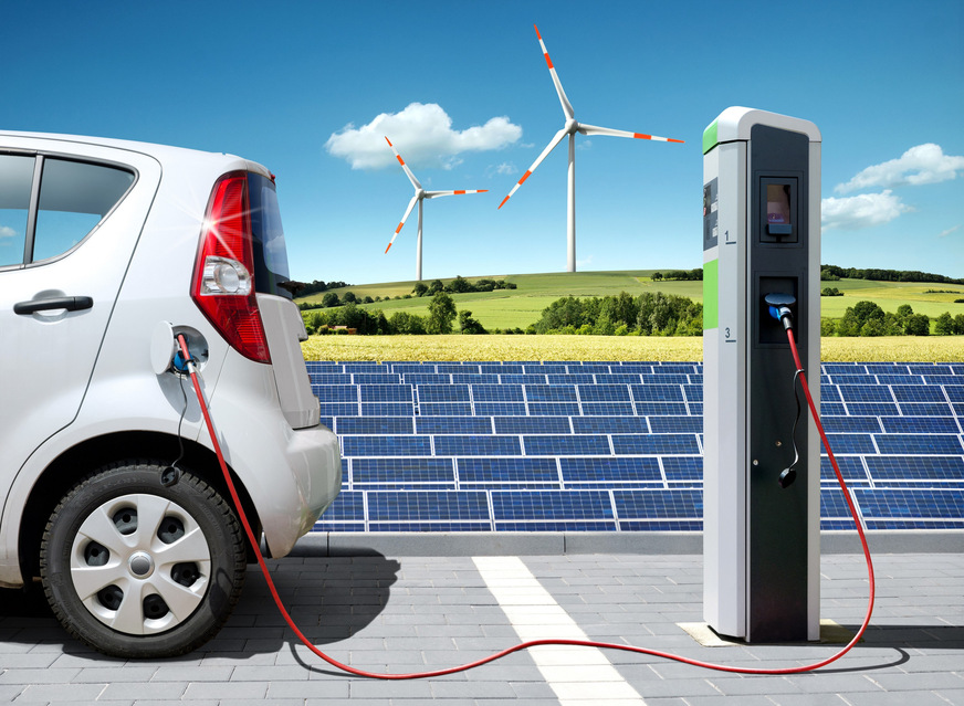 Woher kommt der Strom zum Laden von Elektroautos? Eine Studie hat bei E-Auto-Nutzern nachgefragt.
