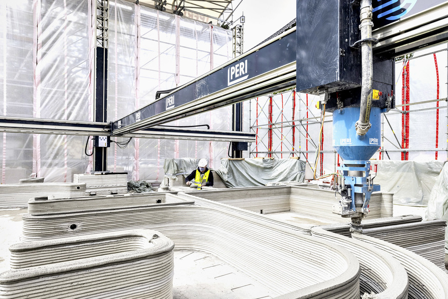 Bild 7 Der 3D-Druck von Gebäuden mithilfe spezieller Portalkran-Drucker wird Experten zufolge das Planen und Bauen nachhaltig beeinflussen.