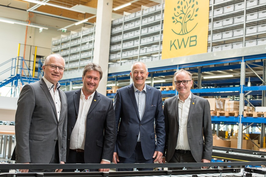 (v.l.n.r.) Johann Seitinger (Steirischer Landesrat für Land- und Forstwirtschaft), Peter Daniell Porsche (Mehrheitseigentümer KWB), Christian Rakos (Präsident der World Bioenergy Association) und Helmut Matschnig (Geschäftsführer KWB)