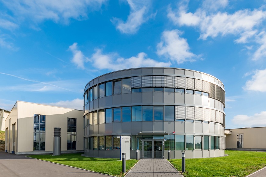 Das Forschungs- und Entwicklungszentrum der Systemair GmbH feierte im Frühjahr 2022 die AMCA-Zertifizierung der im Werk gefertigten Axialventilatoren.