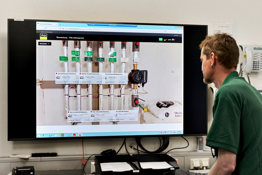 Bild 5 Digital vernetzte Installationskomponenten, hier eine Trinkwasser-Installation mit automatisch arbeitenden Strangregulierventilen wie das „AquaVip-Zirkulationsregulierventil elektronisch“ reduzieren durch die permanente Statusmeldung online den Inspektions- und Wartungsaufwand enorm.