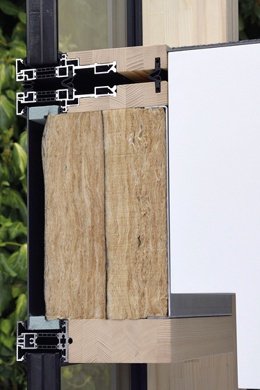 Fassaden­muster Holz-Metall-Element­fassade HMEF 2020, Schnitt / Decken­anschluss
