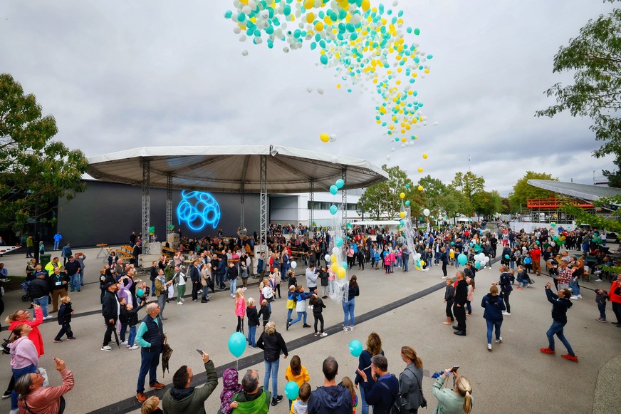 Zum 150-jährigen Bestehen hat Wilo in Dortmund ein großes Familienfest mit mehr als 3.500 Besuchern gefeiert.