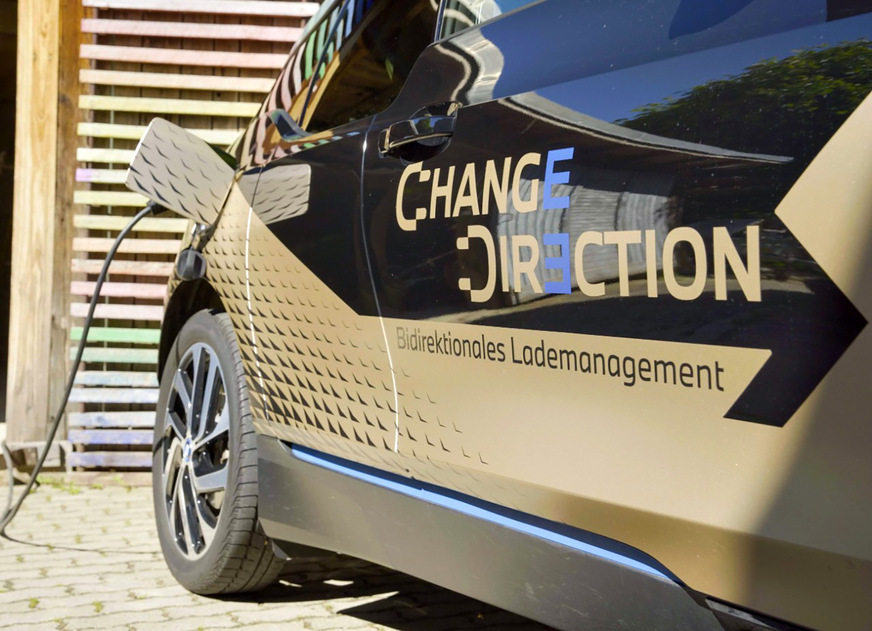 Bild1 Zum bidirektionalen Laden für das Projekt „Bidirektionales Lademanagement“ ausgerüsteter BMW i3.
