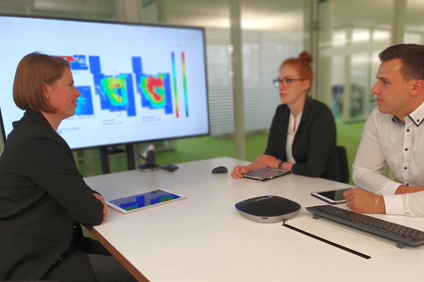 Bild 1 Strömungsgeschwindigkeiten, Rauchkonzentrationen, Sichtweiten und Temperaturen gehören zu den wichtigsten Ergebnissen der numerischen Brandsimulation.