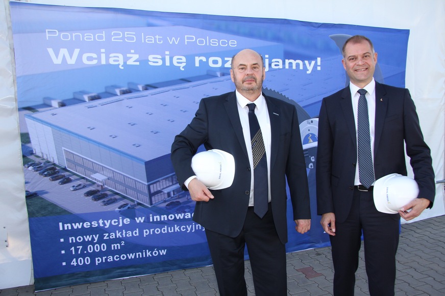 Adam Korzybski (Geschäftsführer Ziehl-Abegg Polen) und Joachim Ley (globaler Produktionsvorstand Ziehl-Abegg) bei der Vorstellung des Projekts in Lodz (v. l.).