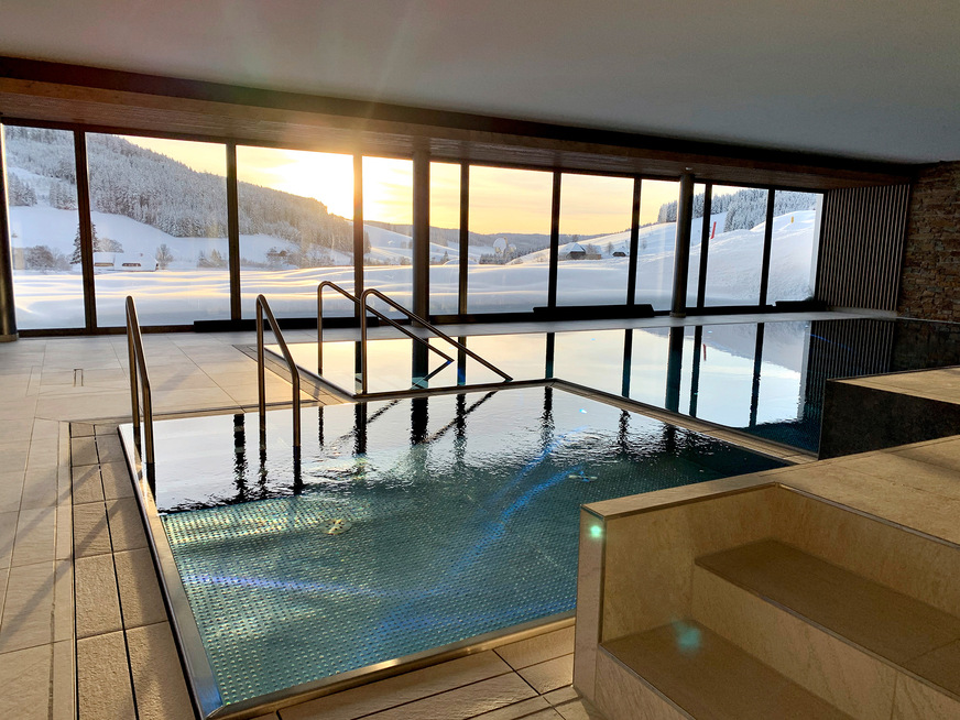 Bild 2 Das Schwimmbad als Teil des Neubaus wird von der Wärmepumpe geheizt. Es wird ergänzt durch zwei Saunen und unterstützt die länger schon vorhandene Hotel-Klassifizierung „Drei Sterne Superior“.
