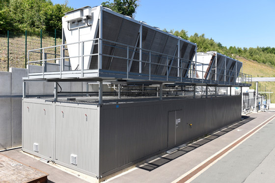 Das technotrans-Kühlsystem besteht aus einer Containerlösung, die 22 x 6 x 7 Meter misst und eine Kühlleistung von zwei Megawatt erzeugt.