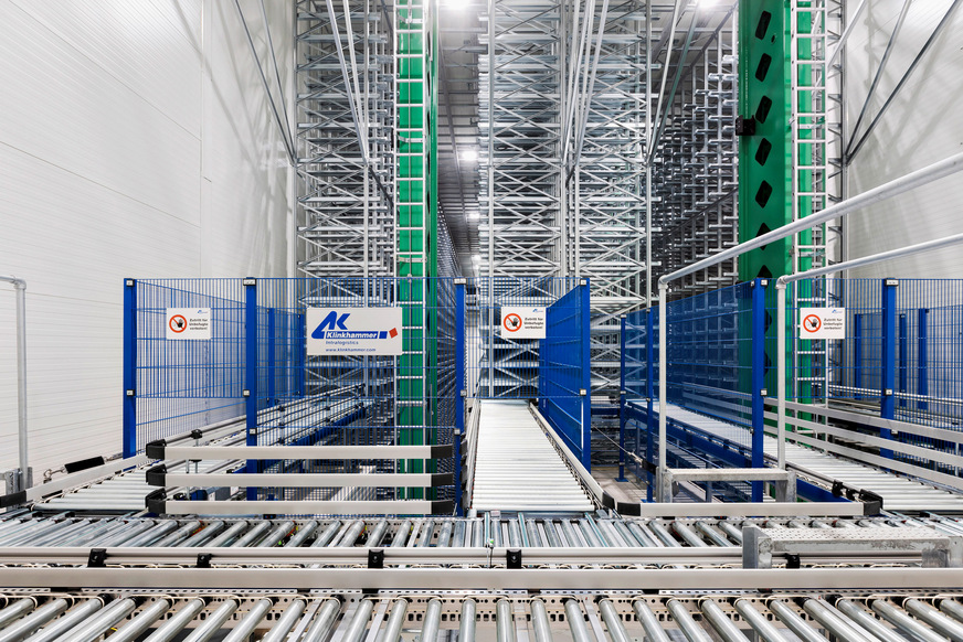 Bild 4 Kernelement des neuen Logistikzentrums in Zams ist das automatische Tiefkühl-Hochregallager.