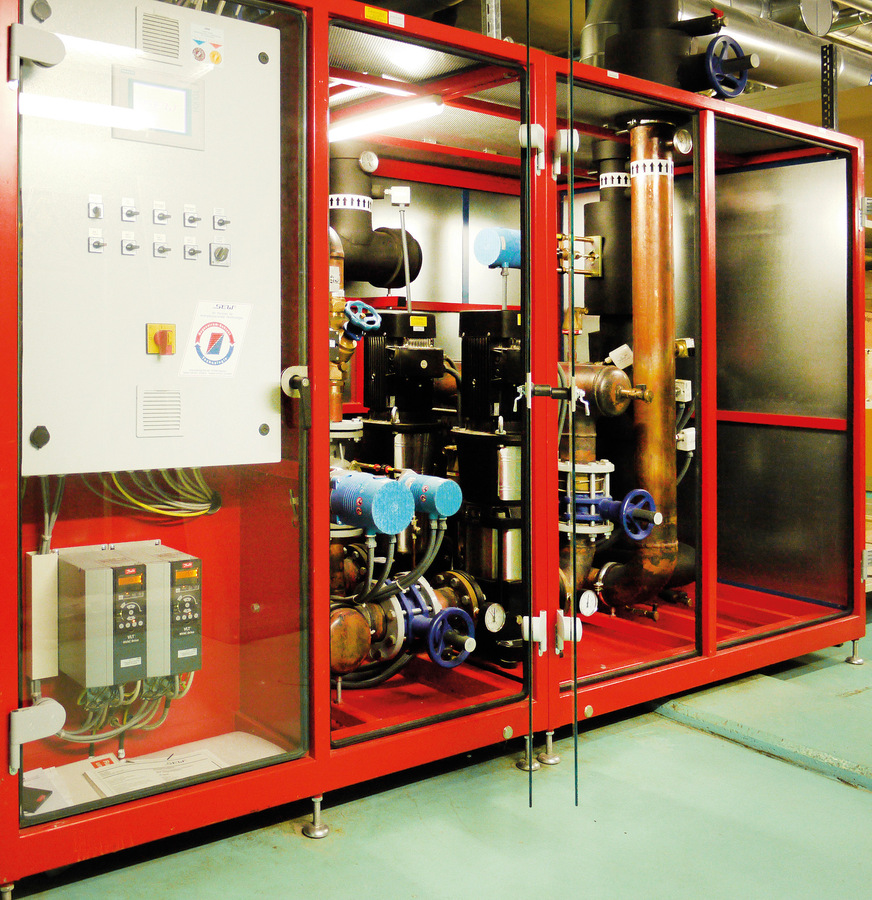 Bild 3 Die Pumpen- und Armaturen-Baugruppe fungiert als Schnittstelle für das Kreislaufverbundsystem.