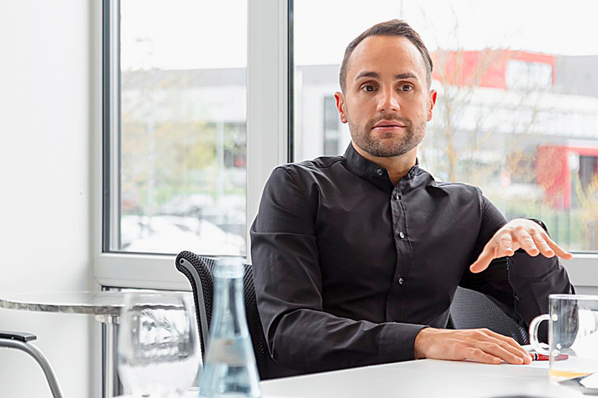 Bild 9 Stefan Wachter: „Der ‚Automation ein Feedback geben‘ sollte erweitert werden: Auch die Automation sollte dem bedienenden Nutzer ein Feedback geben und anzeigen, das sie reagiert. Im einfachsten Fall mit blinkenden Pfeilen nach oben oder unten.“