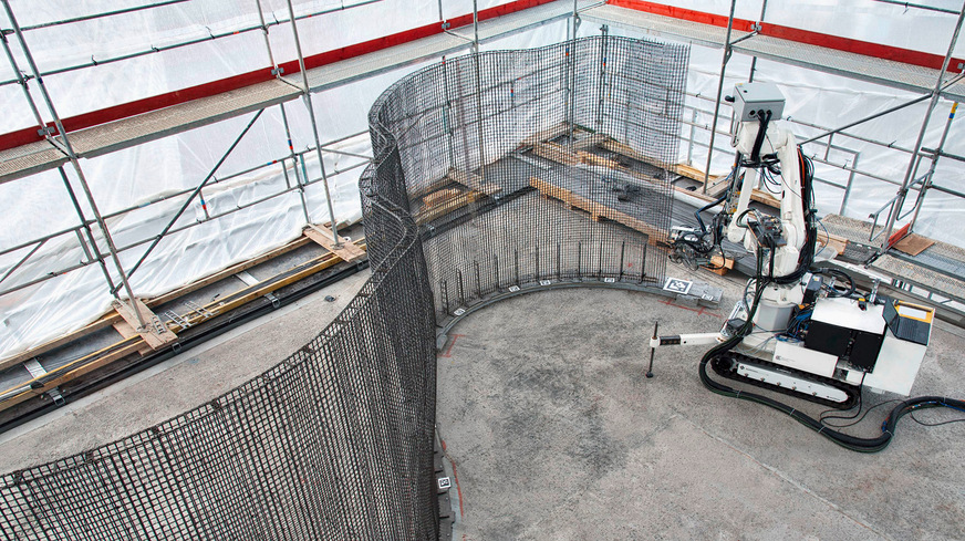 Bild 10 Roboter können in der Werkhalle auch Betonbewehrungen zusammensetzen …
