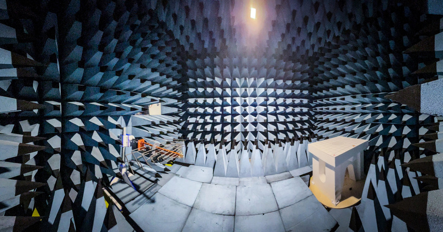 Bild 1 In der elektromagnetischen Absorberkammer können die Funkkomponenten von Ei Electronics vor Ort in Shannon entwickelt und getestet werden.