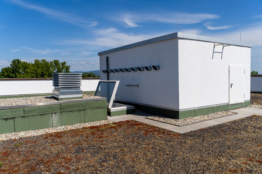 Bild 3 Architektonischer Pluspunkt: Die Lüftungsöffnungen befinden sich versteckt auf dem Dach und nicht an der Fassade.