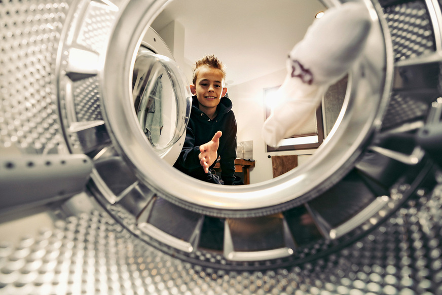 Bild 6 Regenwasser als Ersatz hilft, im Haushalt bis zu 50 % Trinkwasser zu sparen. Es kann für Toilettenspülung, Waschmaschine, Bewässerung und zum Reinigen verwendet werden.