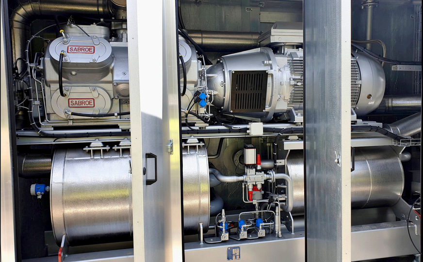 Die zweistufige Wärmepumpe nutzt Ammoniak und Butan als Arbeitsmedien und erzeugt eine Vorlauftemperatur von bis zu 120 °C.