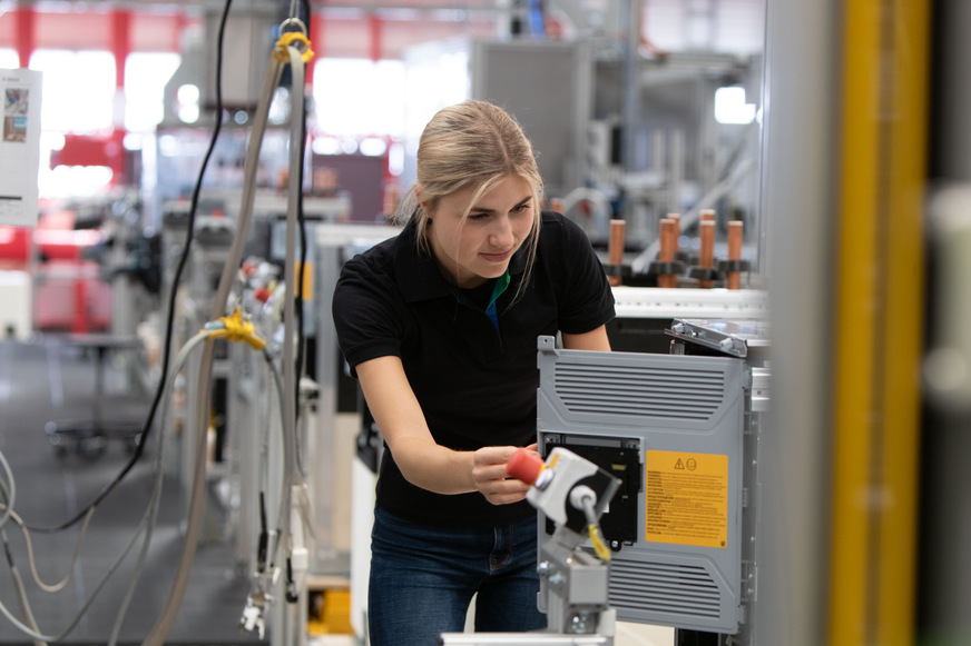 Produktion von Wärmepumpen-Inneneinheiten der Bosch Home Comfort Group in Eibelshausen.