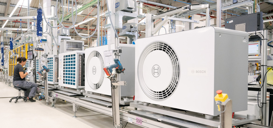 Wärmepumpenproduktion in Aveiro. Bis 2030 investiert die Bosch Home Comfort Group 1 Mrd. Euro in ihr europäisches Entwicklungs- und Produktionsnetzwerk.