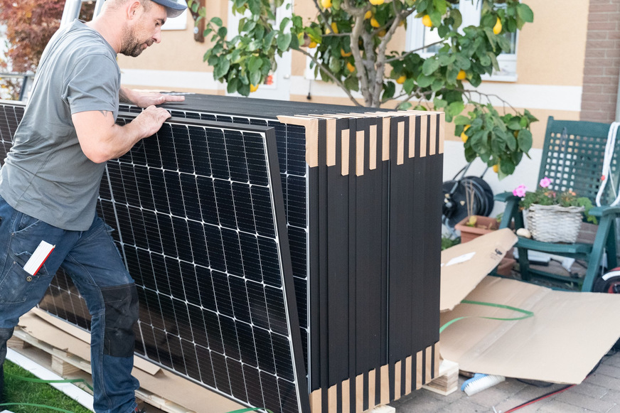 Im B2C-Segment hat Enpal bereits über 65 000 installierten Dachanlagen vorzuweisen. Nun soll das Gewerbekundensegment erschlossen werden.