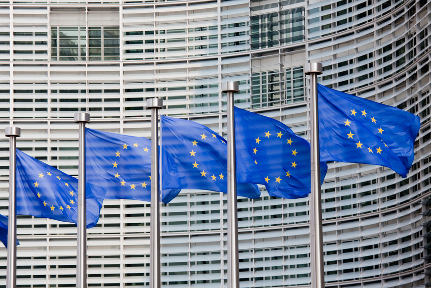 Bild 2 Die F-Gase-Verordnung ist ein Teil des EU-Klimaschutzprogramms, die Regulierungen zu PFAS sind Teil des EU-Chemikalienrechts. Ein Einfluss auf das Klima oder CO2-Emissionen durch PFAS wird im EU-Chemikalienrecht nicht reguliert.