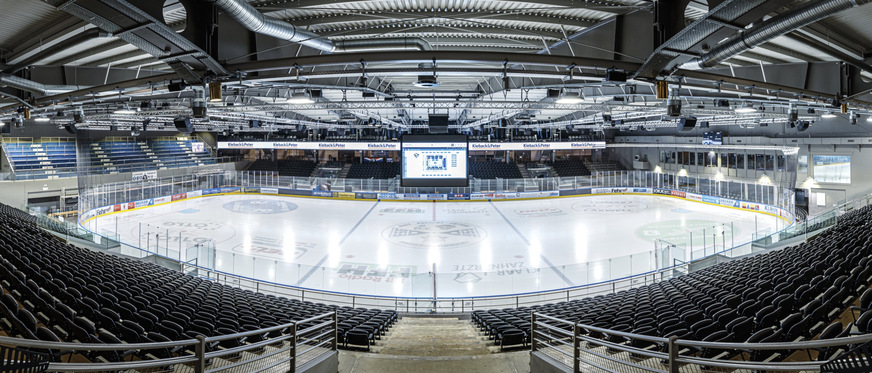 Bild 4 Nordhessen Arena in Kassel: Hier vernetzt Qanteon sämtliche Anlagen für Wärme, Kälte, Strom, Lüftung, Verschattung und Elektroauto-Management in einer zentralen, ganzheitlichen Automationslösung.