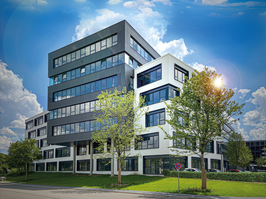 Bild 1 Der Business Campus München : Unterschleißheim bietet attraktive Gewerbeflächen, bei deren Ausstattung der Betreiber DV Immobilien Gruppe die Mieter unterstützt.