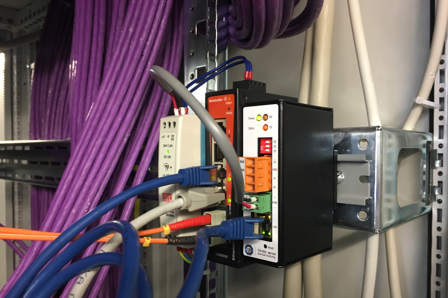Bild 2 Die „TÜV SÜD data box“ liest Daten aus den verwendeten Stationen der Gebäudeautomation.