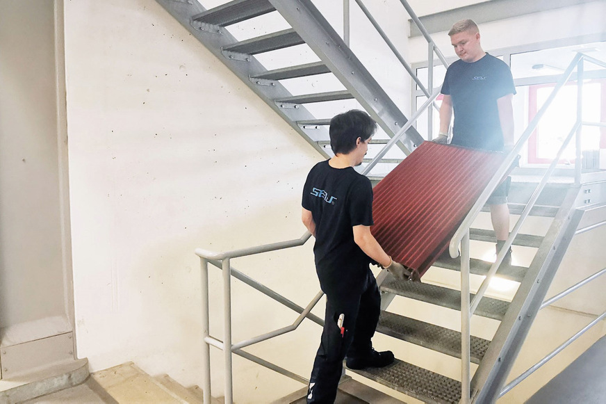 Bild 5 Bei der Sanierung von Bestandsanlagen sind die Lüftungszentralen oft nur schwer zugänglich. Die modulare Bauweise und die Zerlegbarkeit der GSWT in einzelne Module ermöglicht eine Installation selbst bei beengten Verhältnissen.