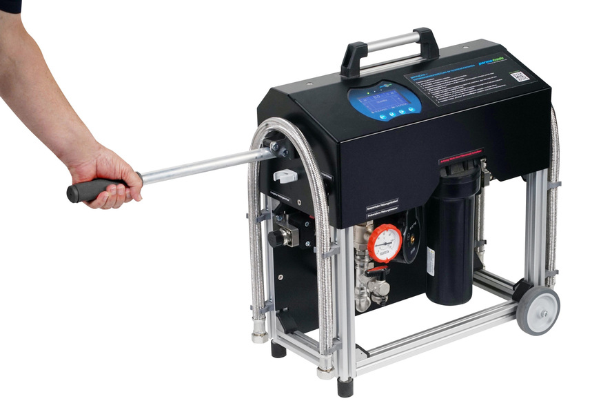 perma-trade: Inline-Heizungswasseraufbereitung permaLine mobil.