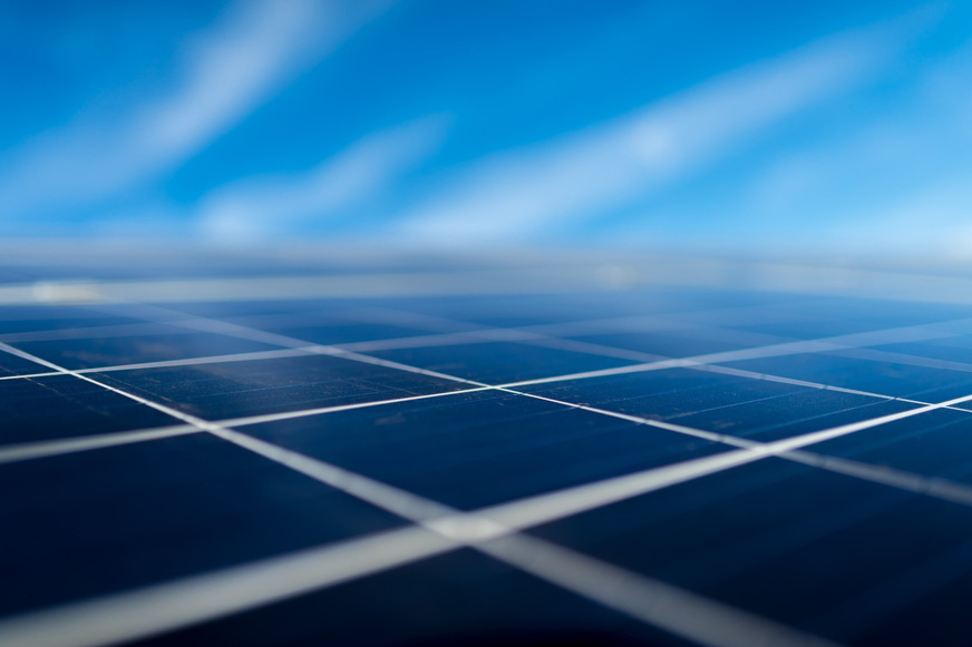Bild 1 Künftig sollen jährlich 10 GW an Solarstromleistung allein auf Dächern neu in Betrieb genommen werden.