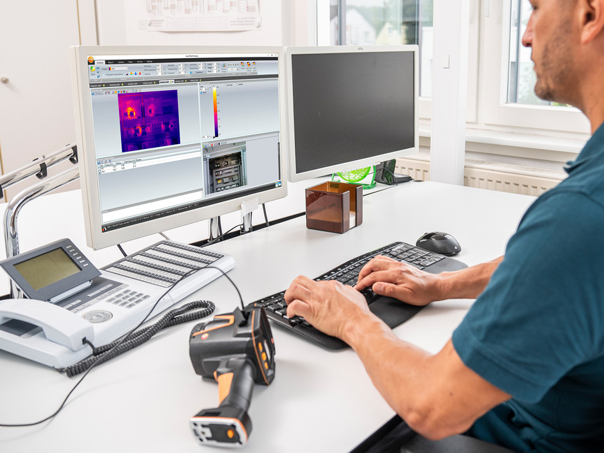 Bild 12 … wie Lade- und Datenkabel zur Übertragung der Messbilder auf den PC umfassen.