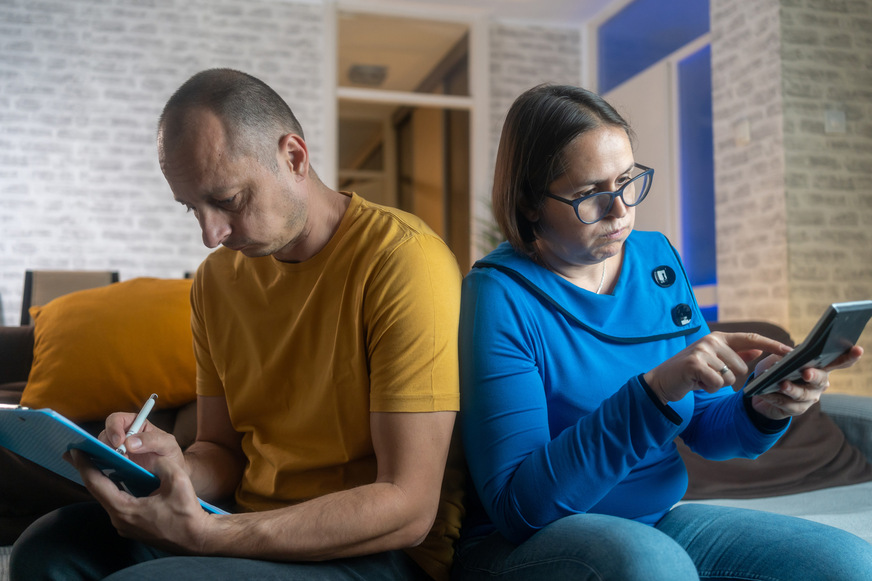 In den Medien war jüngst immer wieder zu lesen, die Regierung sehe eine drastische Kürzung der Einspeisevergütung vor, was bei potenziellen PV-Kund:innen zu Verunsicherung führte. Diese Darstellung verkürzt jedoch den Inhalt und trifft damit so pauschal nicht zu.