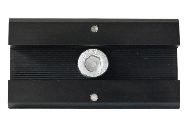 venturama: PV-Modulklemme mit Erdungspin.